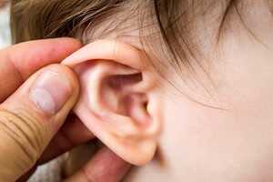 اعراض التهاب الاذن الوسطى